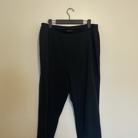 Avenue | Black Petite High Rise Leggings - Picture 3 of 5